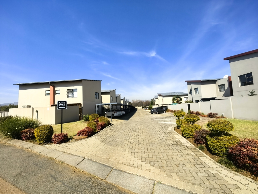2 Bedroom Property for Sale in Hartbeespoort Rural North West